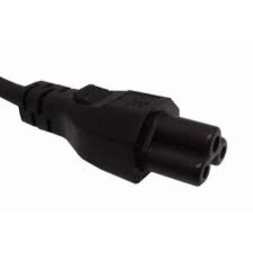 Cable de poder trébol 6A de 60 cm en color negro, ideal para laptops y dispositivos electrónicos.