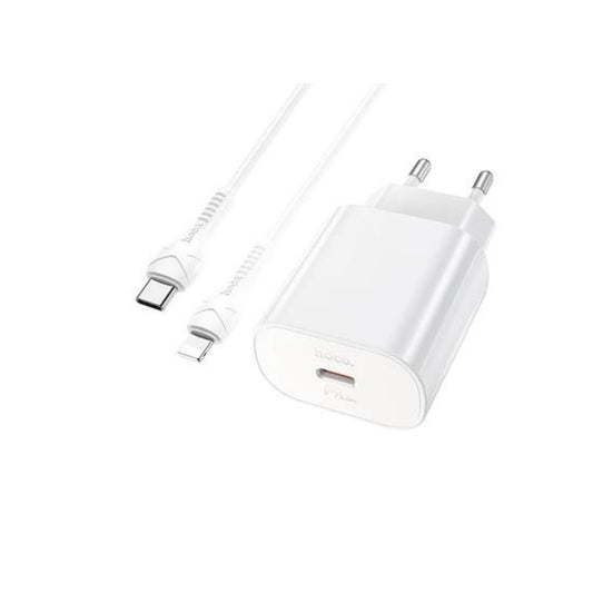 Cargador compacto Hoco C94A ideal para carga rápida de iPhone y iPad.
