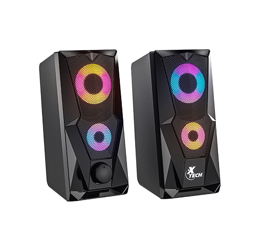 Parlantes Gaming Xtech XTS-131+ con sistema 2.0 canales y luces LED, diseño compacto en color negro.
