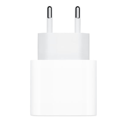 Adaptador USB-C de 20W Apple en Providencia, cerca del Barrio Bellavista en Santiago.
